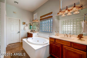 2011 E Topeka Dr, Phoenix, AZ 85024 photo 13