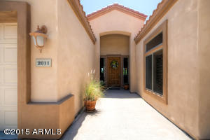 2011 E Topeka Dr, Phoenix, AZ 85024 photo 2