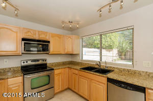 1718 E Aspen Way, Gilbert, AZ 85234 photo 6