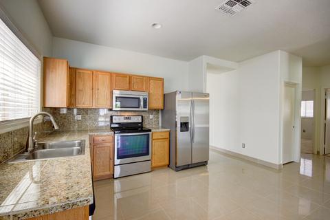 1014 E Pedro Rd, Phoenix, AZ 85042 photo 7