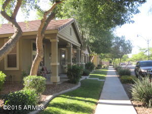 2898 S Arroyo Ln, Gilbert, AZ 85295 photo 2