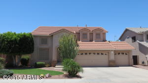 470 S Peppertree Dr, Gilbert, AZ 85296 photo 2