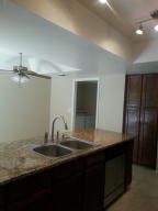 807 E Corte Oro St, Phoenix, AZ 85020 photo 9