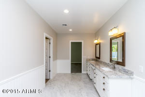 1335 E Ocotillo Rd, Phoenix, AZ 85014 photo 18
