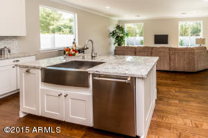 1335 E Ocotillo Rd, Phoenix, AZ 85014 photo 7
