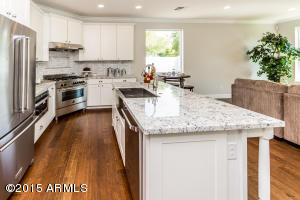 1335 E Ocotillo Rd, Phoenix, AZ 85014 photo 5