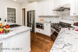 1335 E Ocotillo Rd, Phoenix, AZ 85014 photo 4