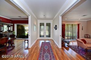 5002 E Arcadia Ln, Phoenix, AZ 85018 photo 3