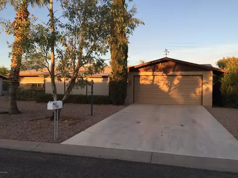 487 S Copper Dr, Apache Junction, AZ 85120 photo 1