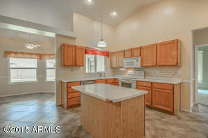 901 Encinas Ave, Gilbert, AZ 85234 photo 3