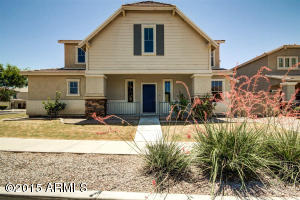 7002 S 39th Dr, Phoenix, AZ 85041 photo 1