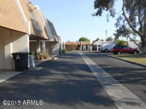 5259 S Hazelton Ln, Tempe, AZ 85283 photo 4