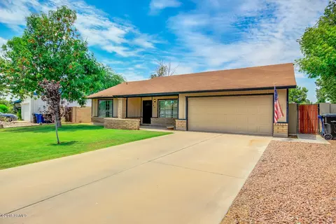 240 E Melody Dr, Gilbert, AZ 85234 photo 1