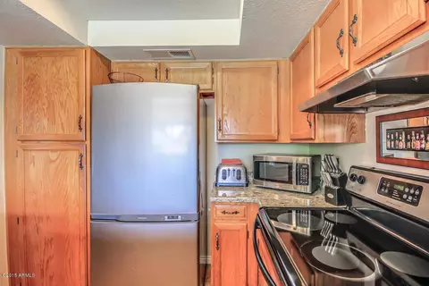 240 E Melody Dr, Gilbert, AZ 85234 photo 9