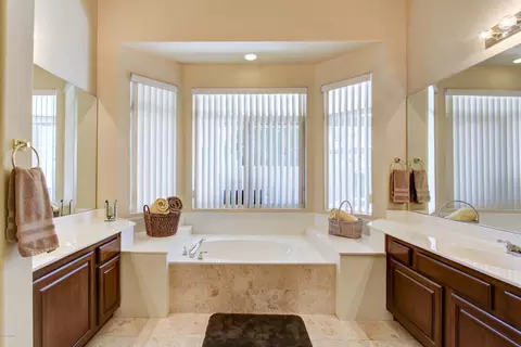2553 E Silverwood Dr, Phoenix, AZ 85048 photo 12