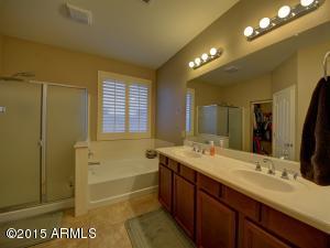 4239 S Squires Ln, Gilbert, AZ 85297 photo 13