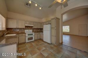 1913 E Fellars Dr, Phoenix, AZ 85022 photo 5