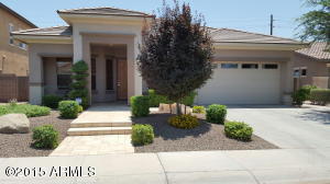 2703 E Blue Spruce Ln, Gilbert, AZ 85298 photo 1