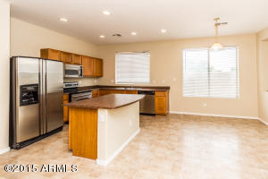 6512 S 34th Ln, Phoenix, AZ 85041 photo 6