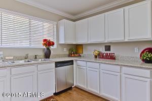 1340 S Bridgegate Dr, Gilbert, AZ 85296 photo 9
