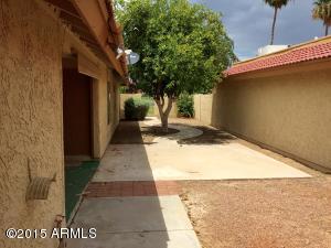 5216 E Tunder Cir, Phoenix, AZ 85044 photo 4