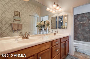 3805 Earll Dr #2, Phoenix, AZ 85018 photo 19