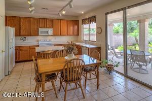 4022 E Lariat Ln, Phoenix, AZ 85050 photo 8