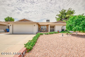 2467 W Winchcomb Dr, Phoenix, AZ 85023 photo 1