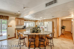 2467 W Winchcomb Dr, Phoenix, AZ 85023 photo 4