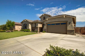 2442 Eleana Ln, Gilbert, AZ 85298 photo 3