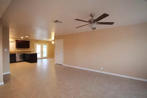 3948 E Mercer Ln, Phoenix, AZ 85028 photo 14