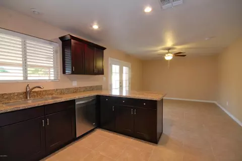 3948 E Mercer Ln, Phoenix, AZ 85028 photo 16