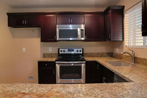 3948 E Mercer Ln, Phoenix, AZ 85028 photo 15