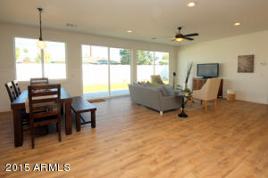 914 E Berridge Ln, Phoenix, AZ 85014 photo 8