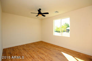 914 E Berridge Ln, Phoenix, AZ 85014 photo 15