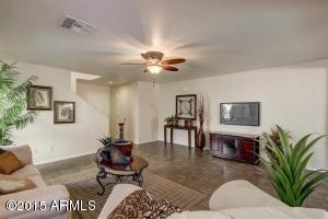 1188 E Hampton Ln, Gilbert, AZ 85295 photo 5