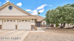 2908 E Winchcomb Dr, Phoenix, AZ 85032 photo 4