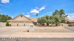 2908 E Winchcomb Dr, Phoenix, AZ 85032 photo 3