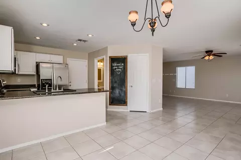 10847 E Clovis Ave, Mesa, AZ 85208 photo 9