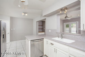 1739 E Ocotillo Rd, Phoenix, AZ 85016 photo 5