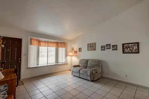 2330 E Diamond Ave, Mesa, AZ 85204 photo 4
