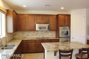 2887 E Meadowview Dr, Gilbert, AZ 85298 photo 8