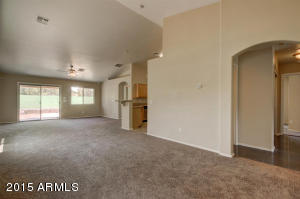 6914 S 38th Ln, Phoenix, AZ 85041 photo 2
