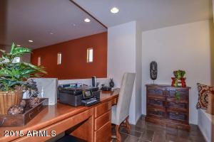 3943 E Crest Ln, Phoenix, AZ 85050 photo 45