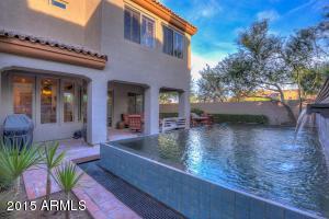 3943 E Crest Ln, Phoenix, AZ 85050 photo 10