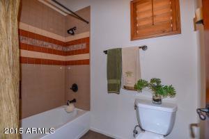3943 E Crest Ln, Phoenix, AZ 85050 photo 40