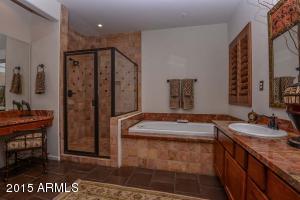 3943 E Crest Ln, Phoenix, AZ 85050 photo 30