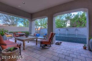 3943 E Crest Ln, Phoenix, AZ 85050 photo 11