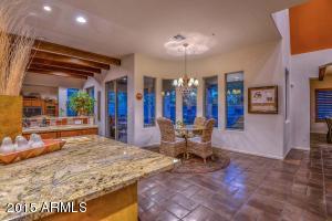3943 E Crest Ln, Phoenix, AZ 85050 photo 21