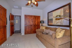 3943 E Crest Ln, Phoenix, AZ 85050 photo 37